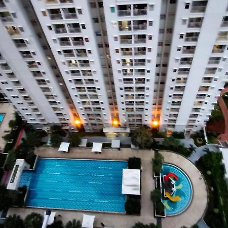 Classy! 2Br Apartment - Modern Comfort In West Jakarta Cbd Jacarta Exterior foto